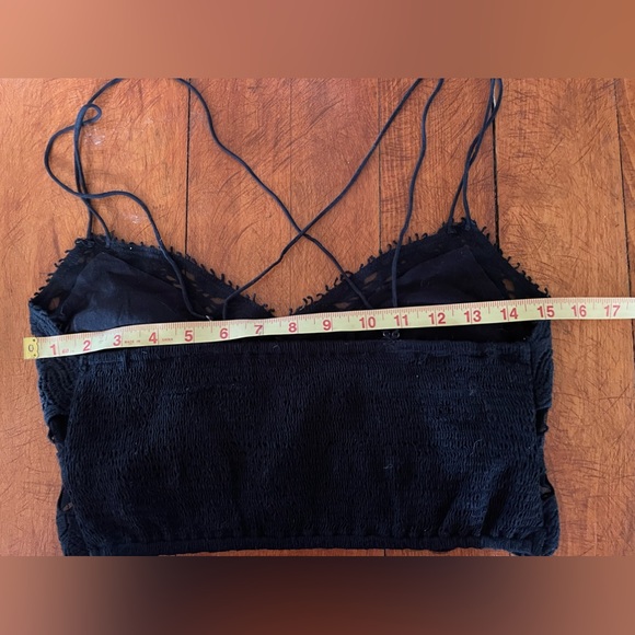Free people lace bra top with adjustable straps. Elastic back. Size varies. - Picture 2 of 4